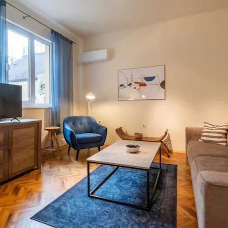 2bd Super Spacious Peaceful Place In Ideal Centre Appartamento